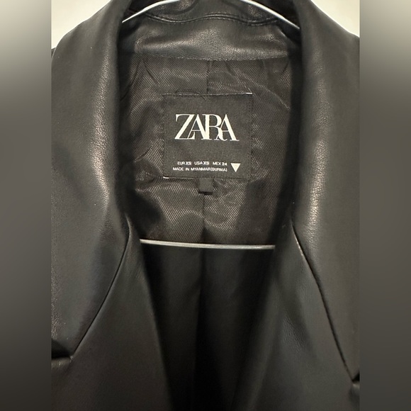 Zara leather jacket size xs in very good condition - Picture 2 of 6